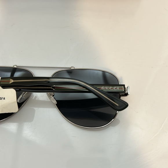 New GUCCI SUNGLASSES GC001244 4240L1 63/14 Slv Shn Gry polarized. Generic Case - Picture 3 of 11
